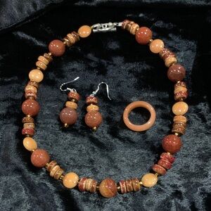 Chic Beaded Necklace Set in Brown and Tan
